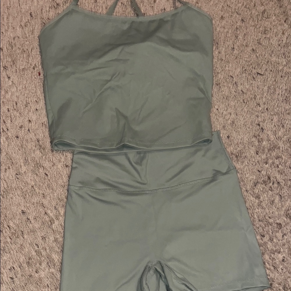 Green Athletic Crop Top and Shorts Set
